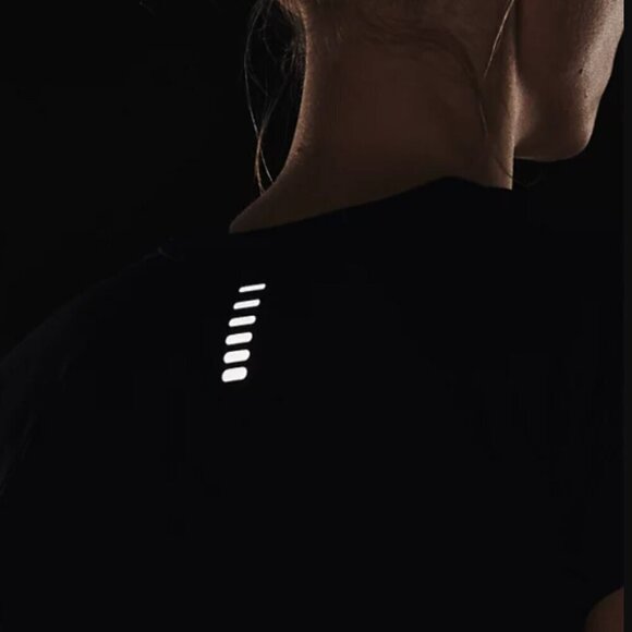 Under Armour Women's Medium UA CoolSwitch Run Short Sleeve Black 1363262 - Picture 5 of 12